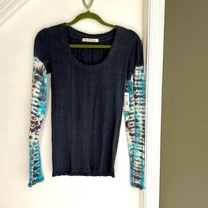 New with tags We the Free by Free People medium top 95% cotton, 5% elastin.